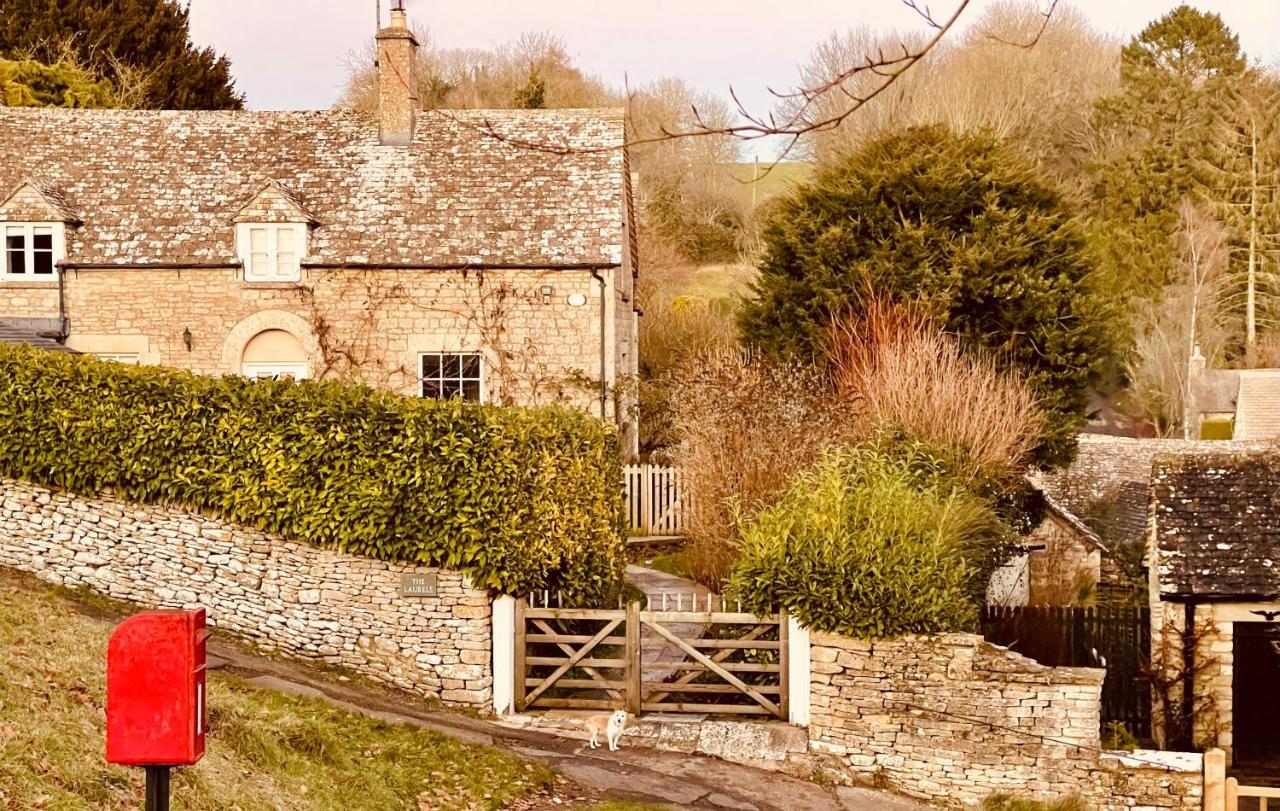 The Old Post Office Studio Apartment In A Beautiful Cotswold Village Cirencester Exterior foto
