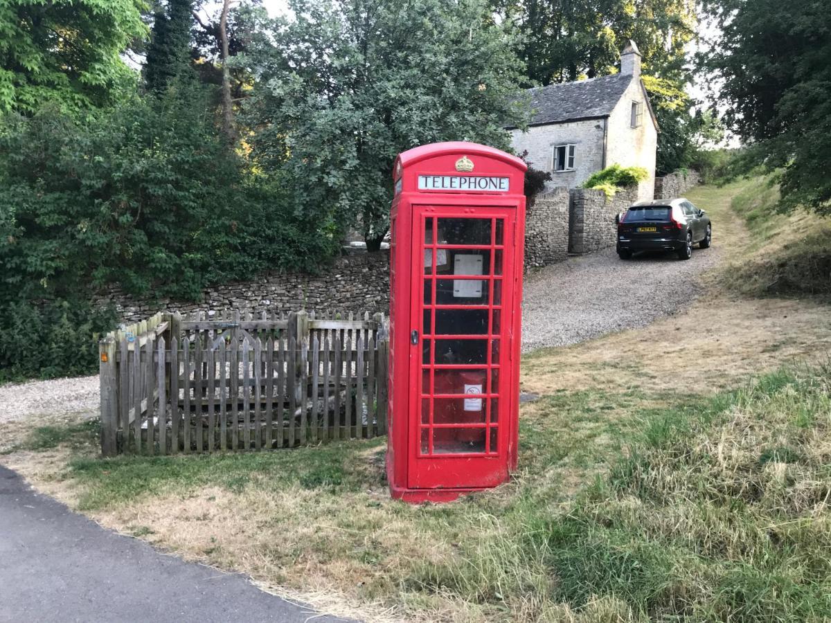 The Old Post Office Studio Apartment In A Beautiful Cotswold Village Cirencester Exterior foto